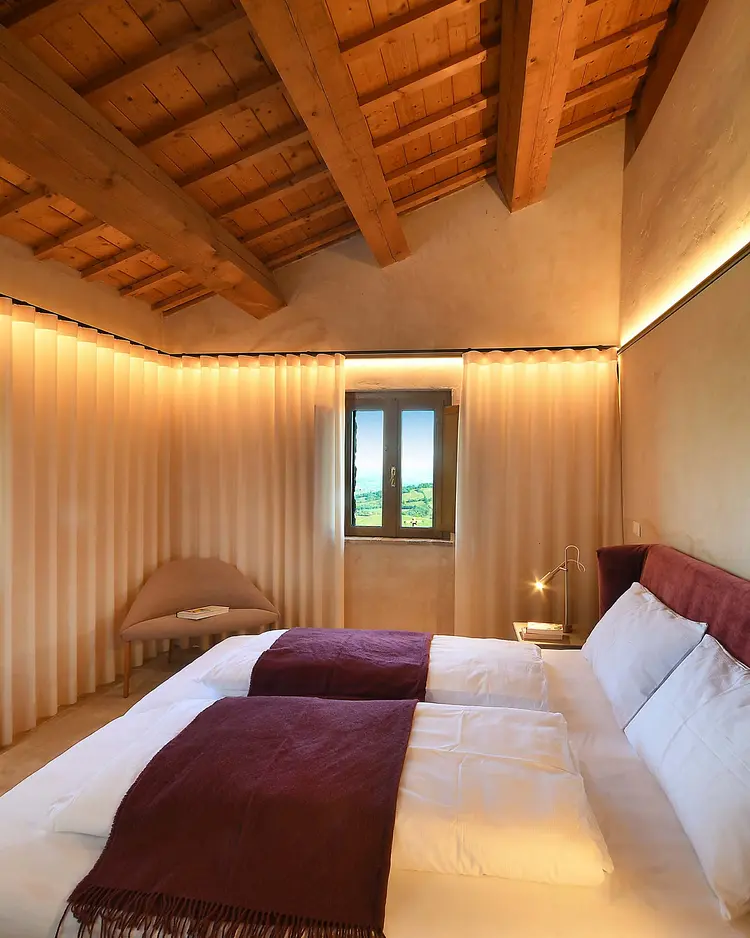 Refugium Veritas - Cupramontana, Italien | Good Travel