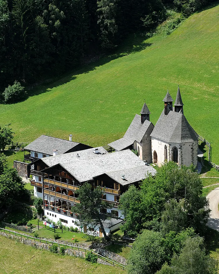 Gasthof Bad Dreikirchen - Barbian, Italien | Good Travel