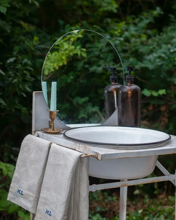 Glamping im Gutspark - Malchin, Deutschland | Good Travel