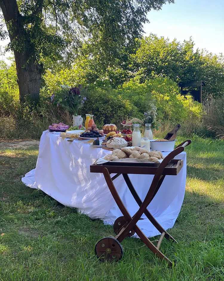 Glamping im Gutspark - Malchin, Deutschland | Good Travel