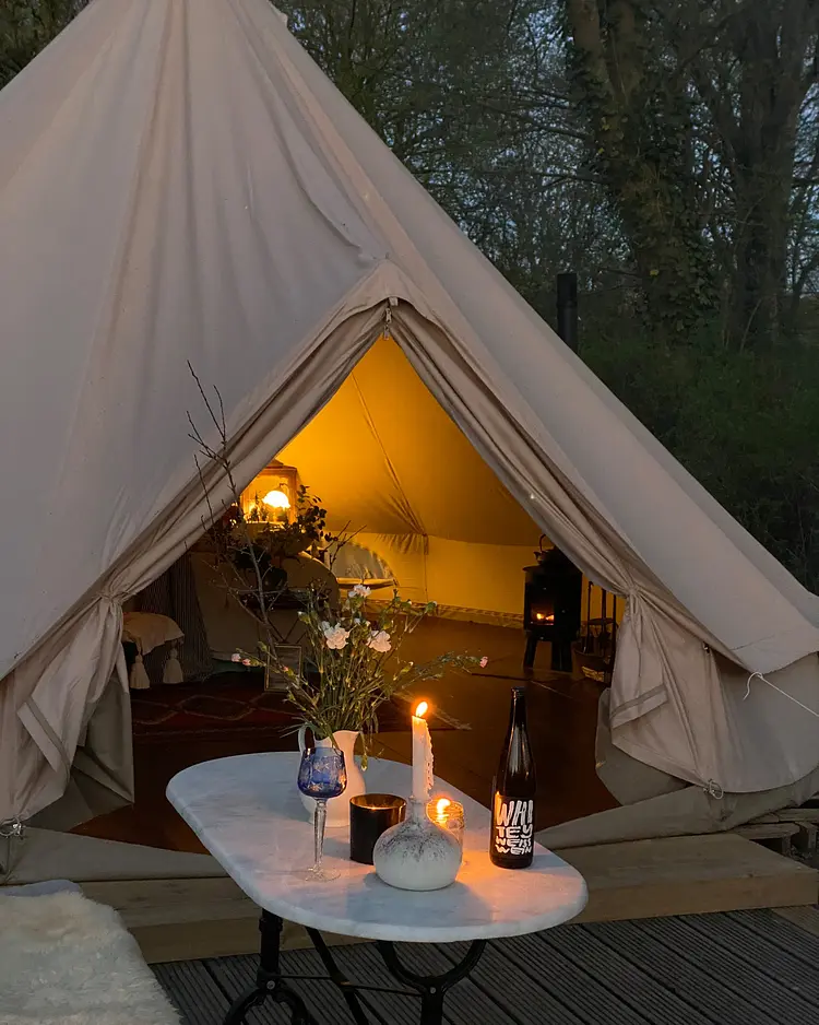Glamping im Gutspark - Malchin, Deutschland | Good Travel