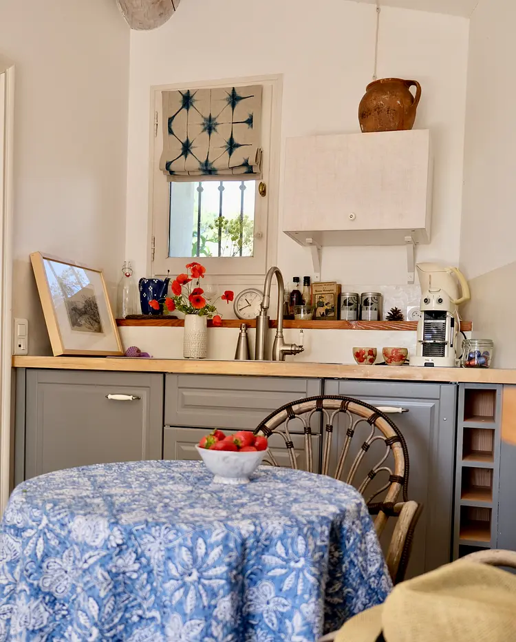 La Baye des Anges - Vaison-la-Romaine, France | Good Travel