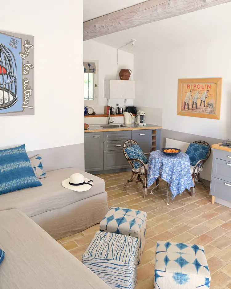 La Baye des Anges - Vaison-la-Romaine, France | Good Travel