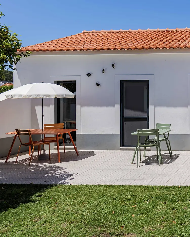 Flamboyant Boutique B&B - Serra do Bouro, Portugal | Good Travel