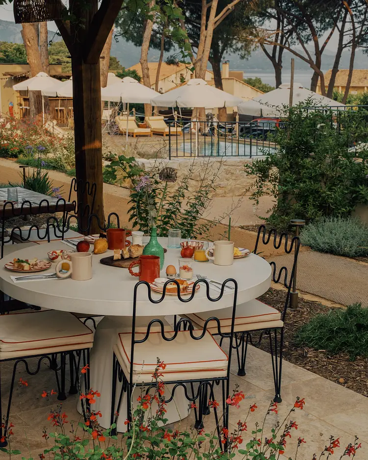 Basgi Basgi - Saint-Florent, Frankreich | Good Travel