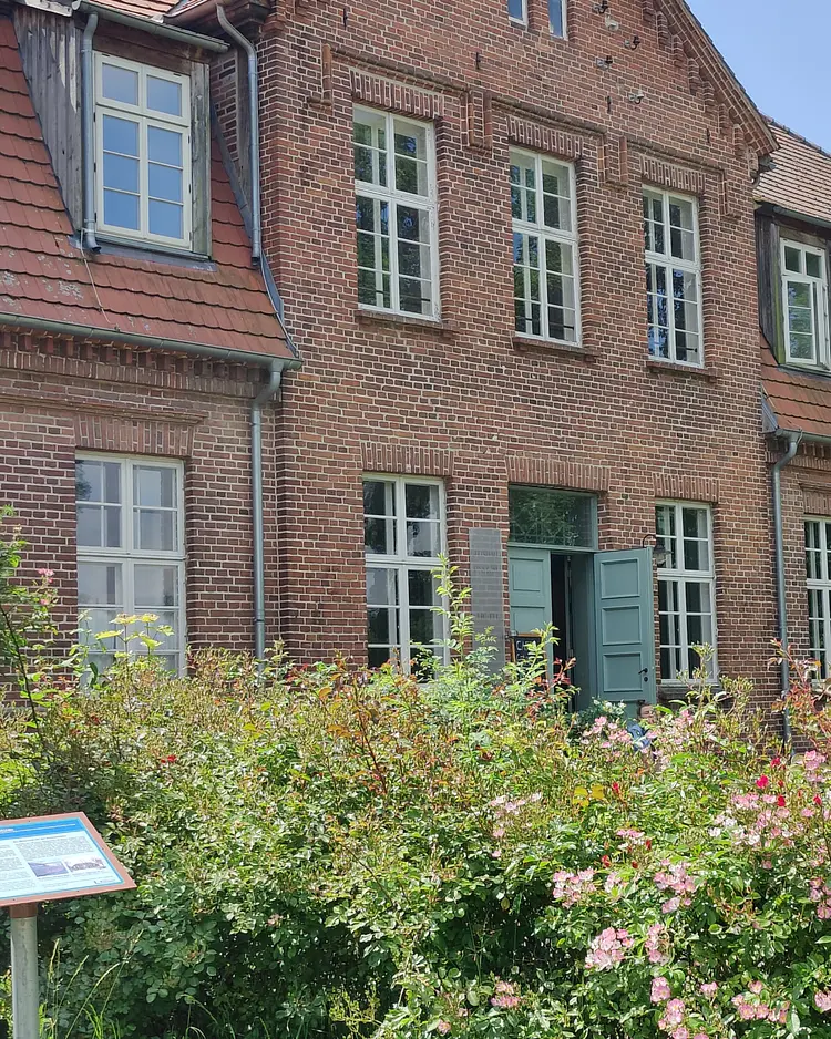 Gutshaus Linstow - Linstow, Deutschland | Good Travel