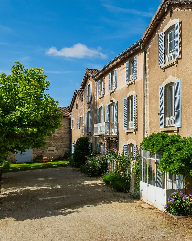 Clos Ceres - Viré, France | Good Travel