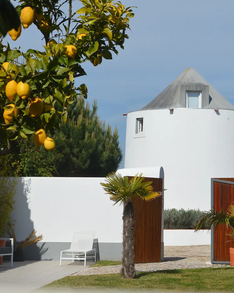 Flamboyant Boutique B&B - Serra do Bouro, Portugal | Good Travel