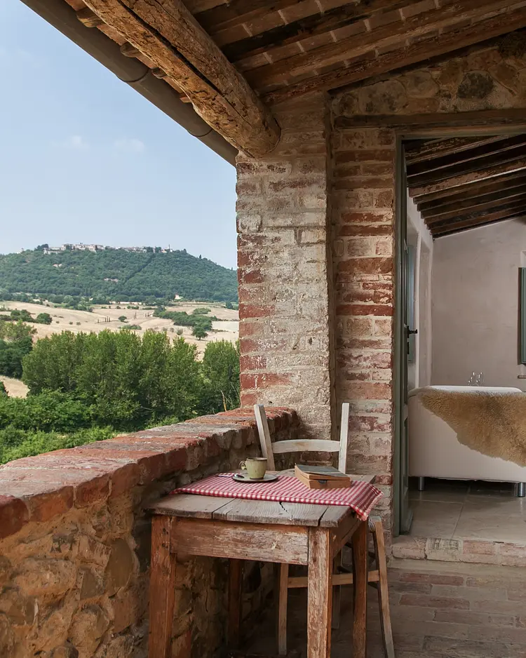 Follonico - Torrita di Siena, Italy | Good Travel