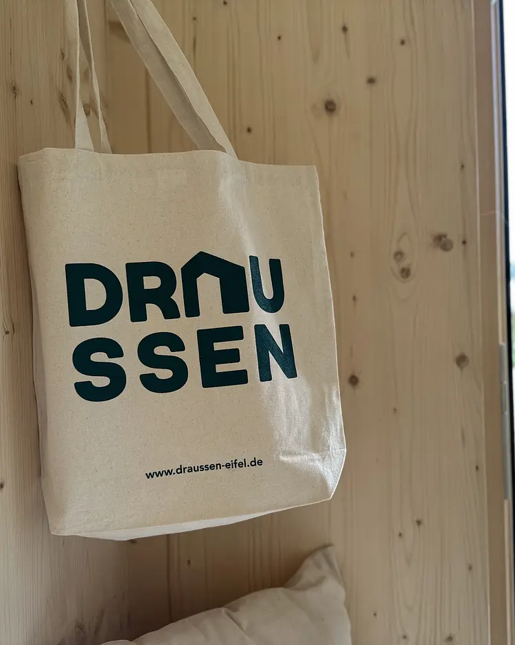 DRAUSSEN - Blankenheim, Germany | Good Travel