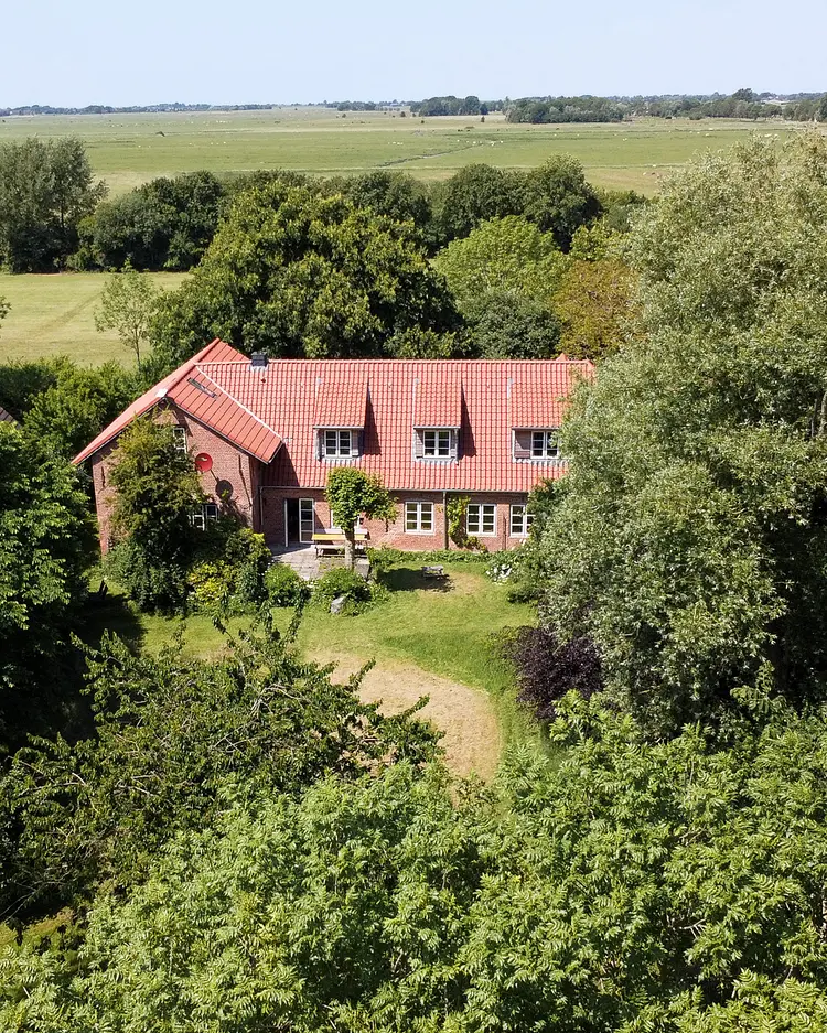 Tetenbüllerbü - immer schulfrei! - Tetenbüll, Germany | Good Travel