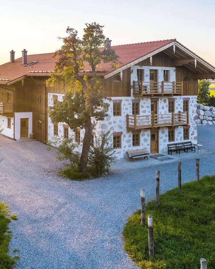Farmhouse 1604 - Übersee, Deutschland | Good Travel