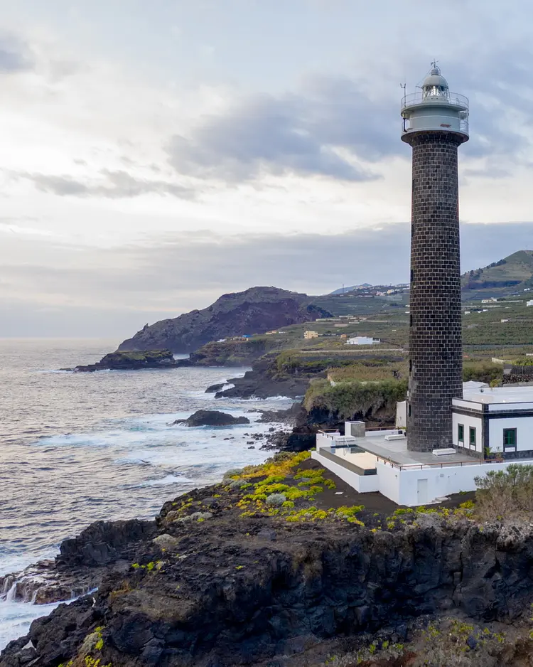 Faro Punta Cumplida - La Palma, Spain | Good Travel