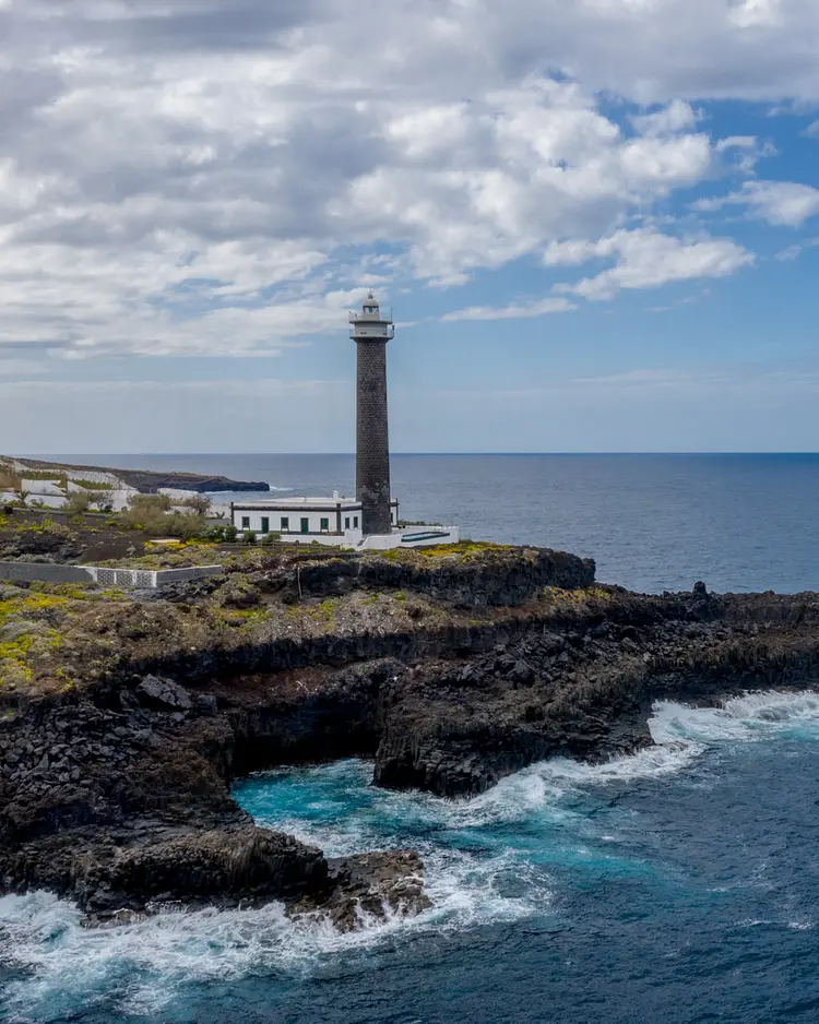 Faro Punta Cumplida - La Palma, Spain | Good Travel
