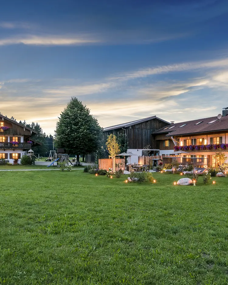 Hussnhof - Sachsenkam, Deutschland | Good Travel