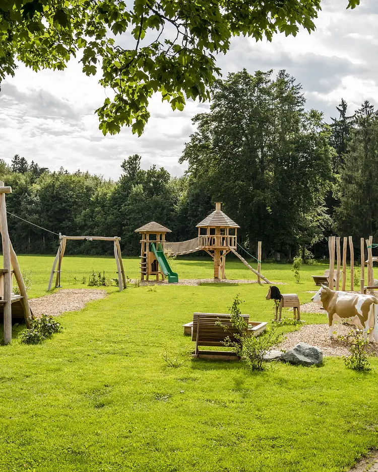 Hussnhof - Sachsenkam, Deutschland | Good Travel