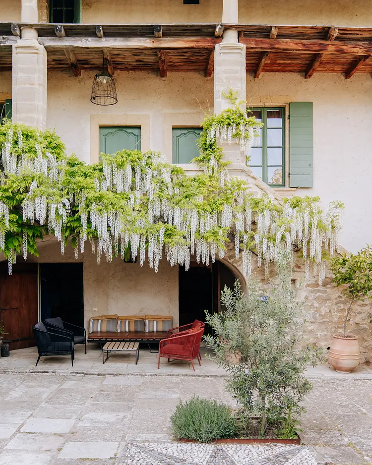 Maison 1643 - Laudun, Frankreich | Good Travel