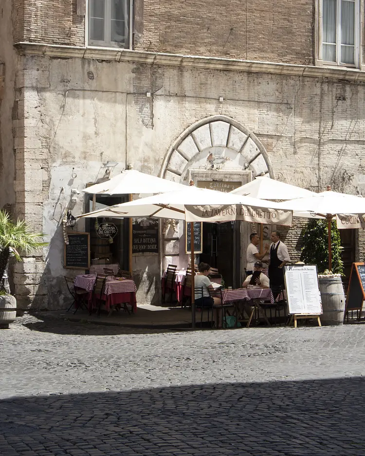 Le Quattro Dame - Rom, Italien | Good Travel