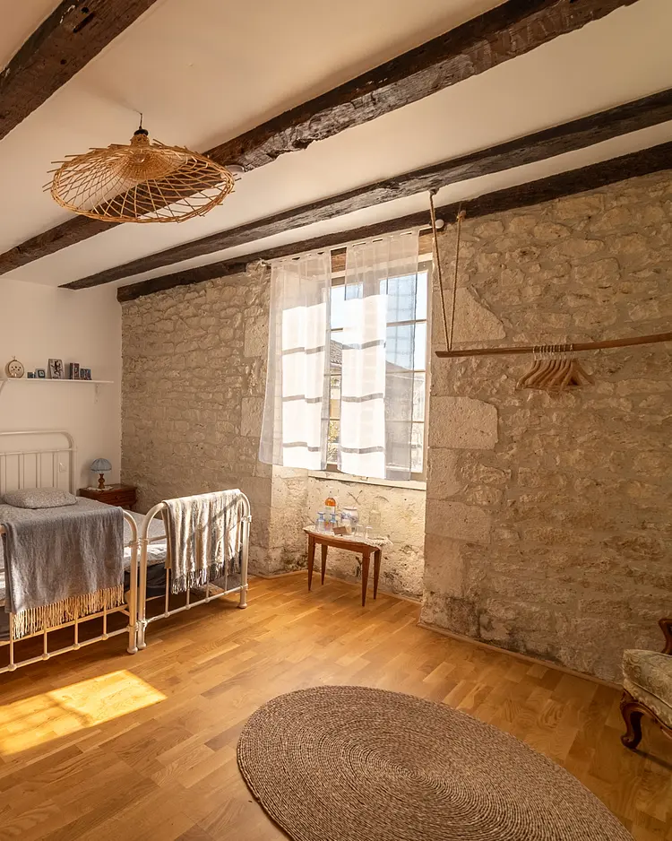 The Happy Hamlet - Fauroux, Frankreich | Good Travel