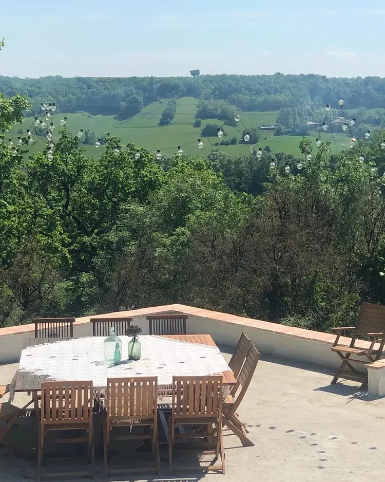 The Happy Hamlet - Fauroux, Frankreich | Good Travel
