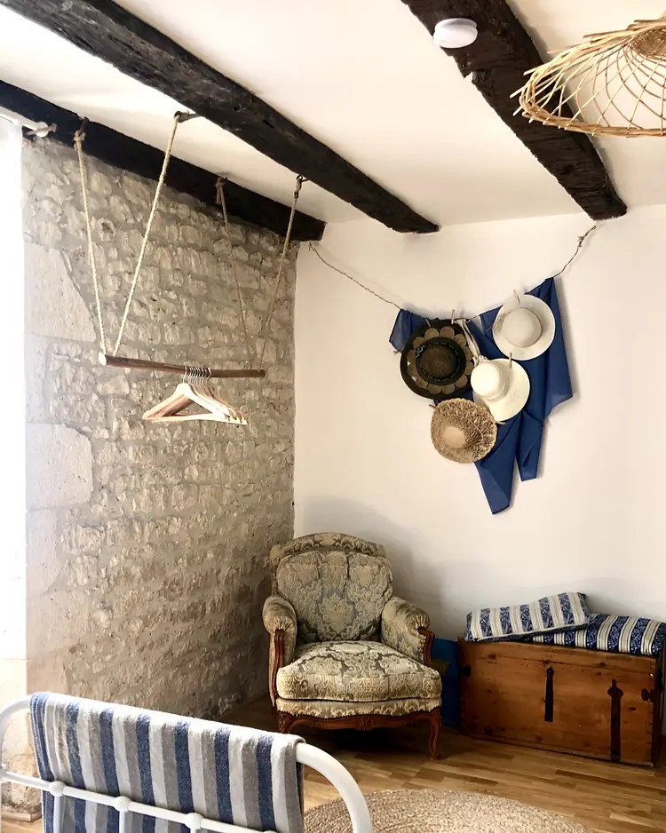 The Happy Hamlet - Fauroux, Frankreich | Good Travel