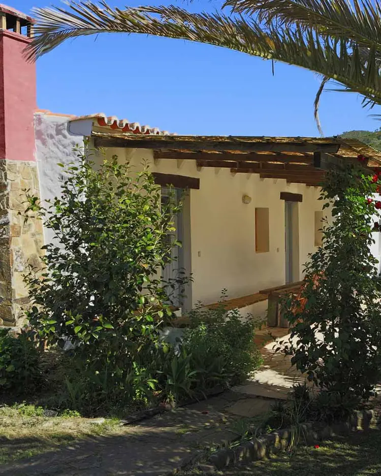 Reguengo - São Téotonio, Portugal | Good Travel