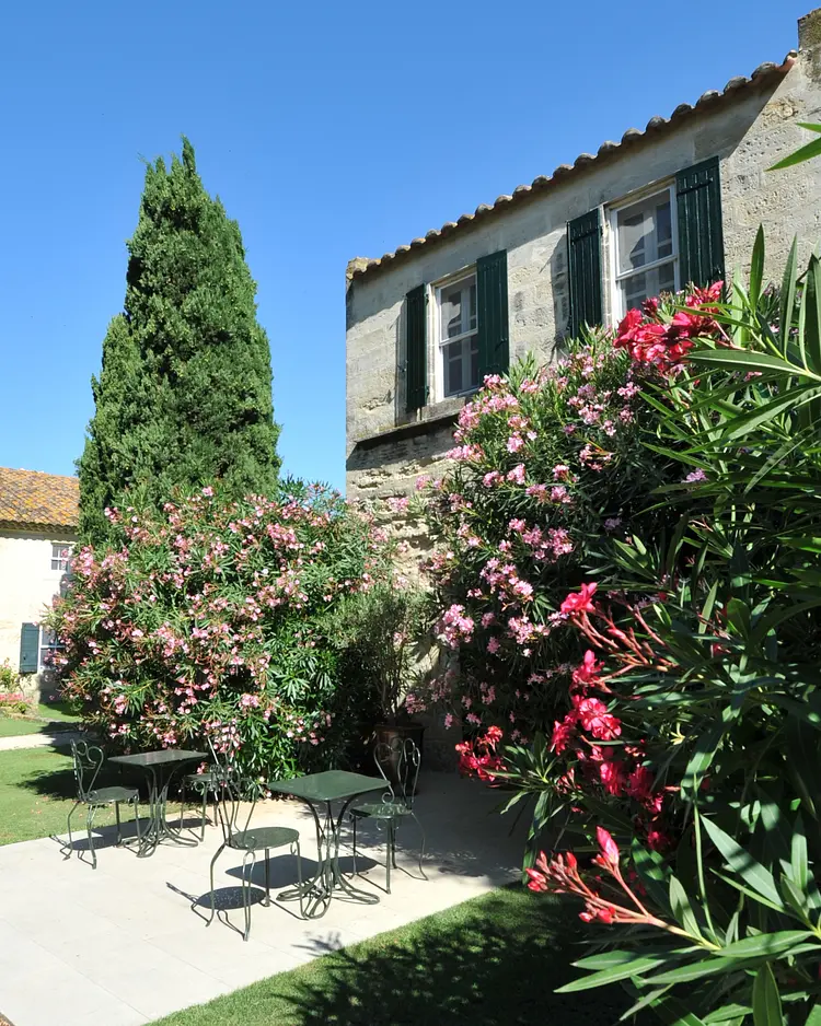 Mas de Peint - Arles, Frankreich | Good Travel