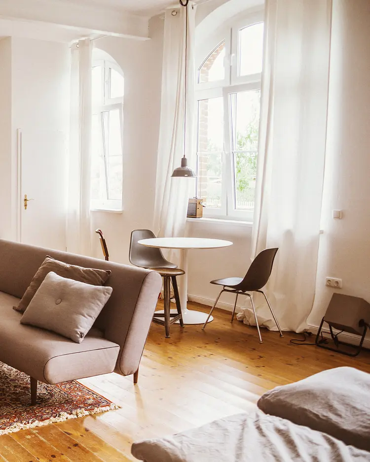 Alte Schule Brandenburg - Sechzehneichen, Deutschland | Good Travel