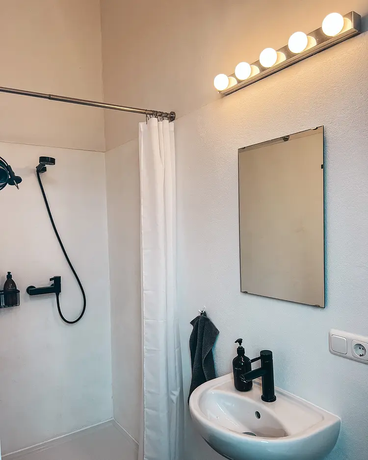 Alte Schule Brandenburg - Sechzehneichen, Germany | Good Travel