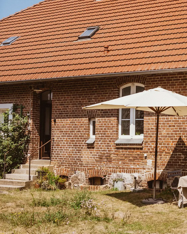 Alte Schule Brandenburg - Sechzehneichen, Germany | Good Travel