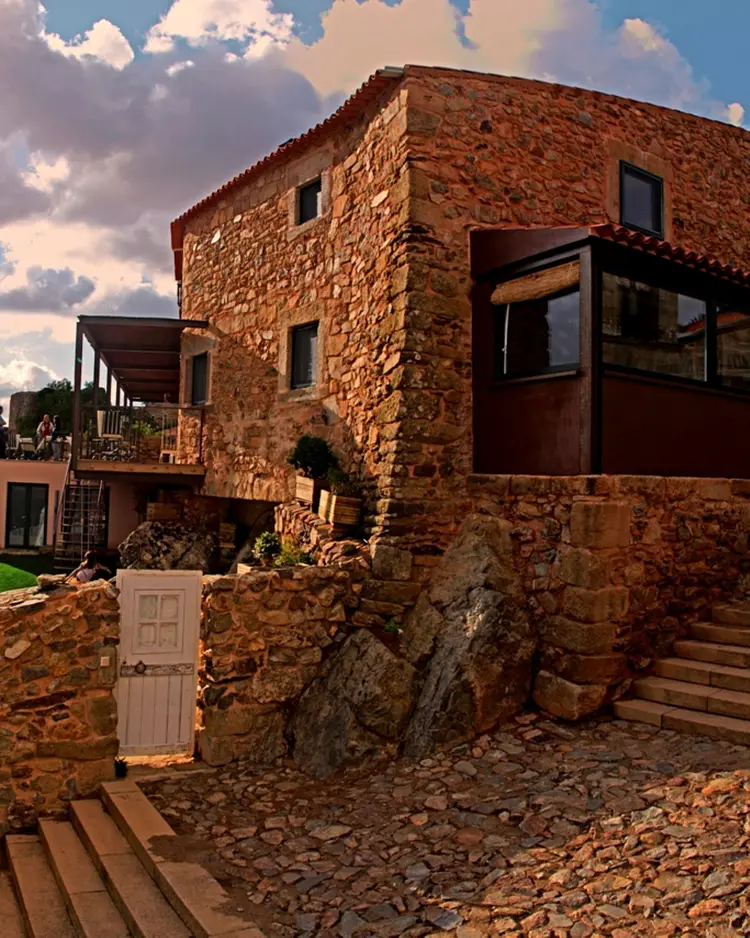 Casa da Cisterna - Castelo Rodrigo, Portugal | Good Travel