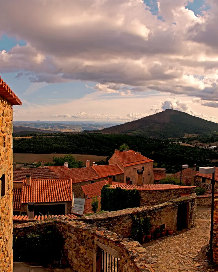 Casa da Cisterna - Castelo Rodrigo, Portugal | Good Travel
