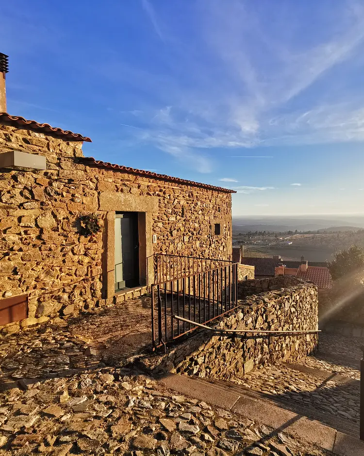 Casa da Cisterna - Castelo Rodrigo, Portugal | Good Travel