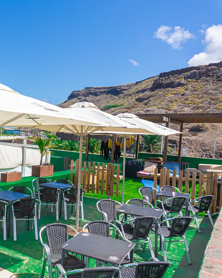 Soledad Big Waves - Las Palmas (Gran Canaria), Spain | Good Travel