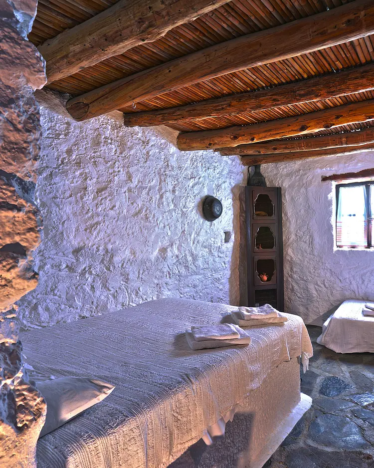 Potamos - Makry Gialos, Greece | Good Travel
