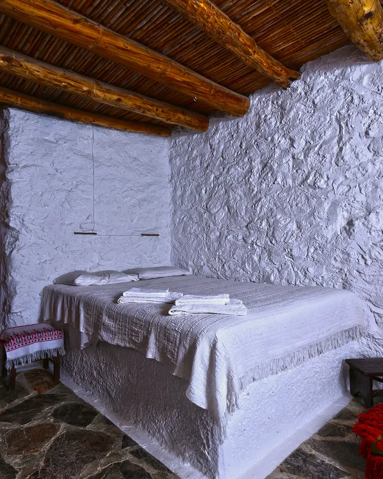 Potamos - Makry Gialos, Greece | Good Travel