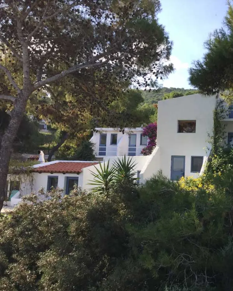 Rosy's - Agistri Island, Griechenland | Good Travel