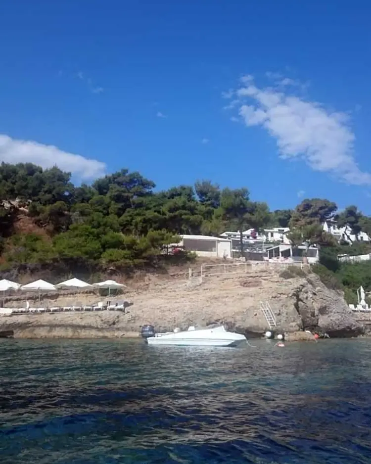 Rosy's - Agistri Island, Griechenland | Good Travel