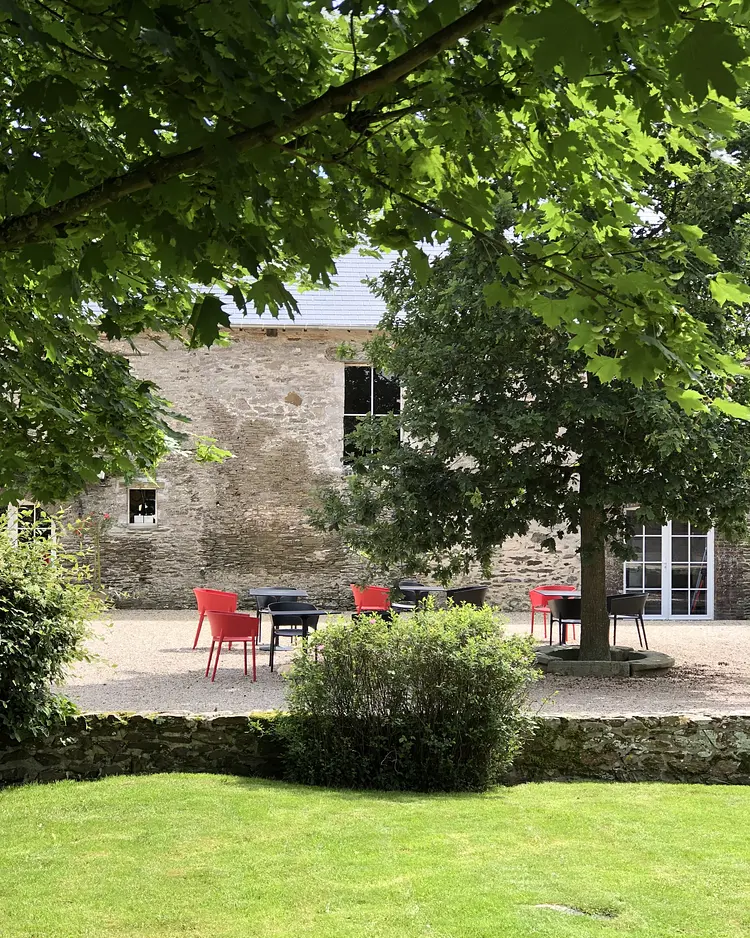 Les Rochers - Cerisy la Fôret, Frankreich | Good Travel