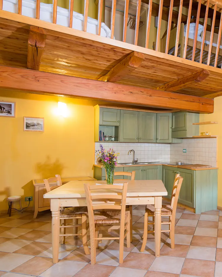 Sagna Rotonda - Marmora, Italien | Good Travel