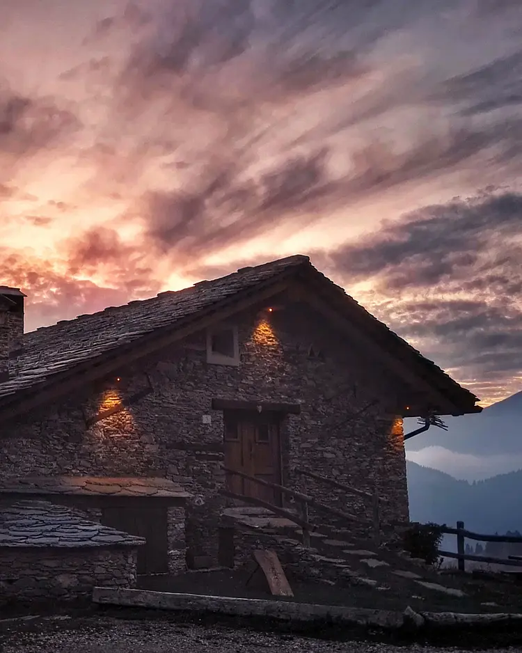 Sagna Rotonda - Marmora, Italien | Good Travel