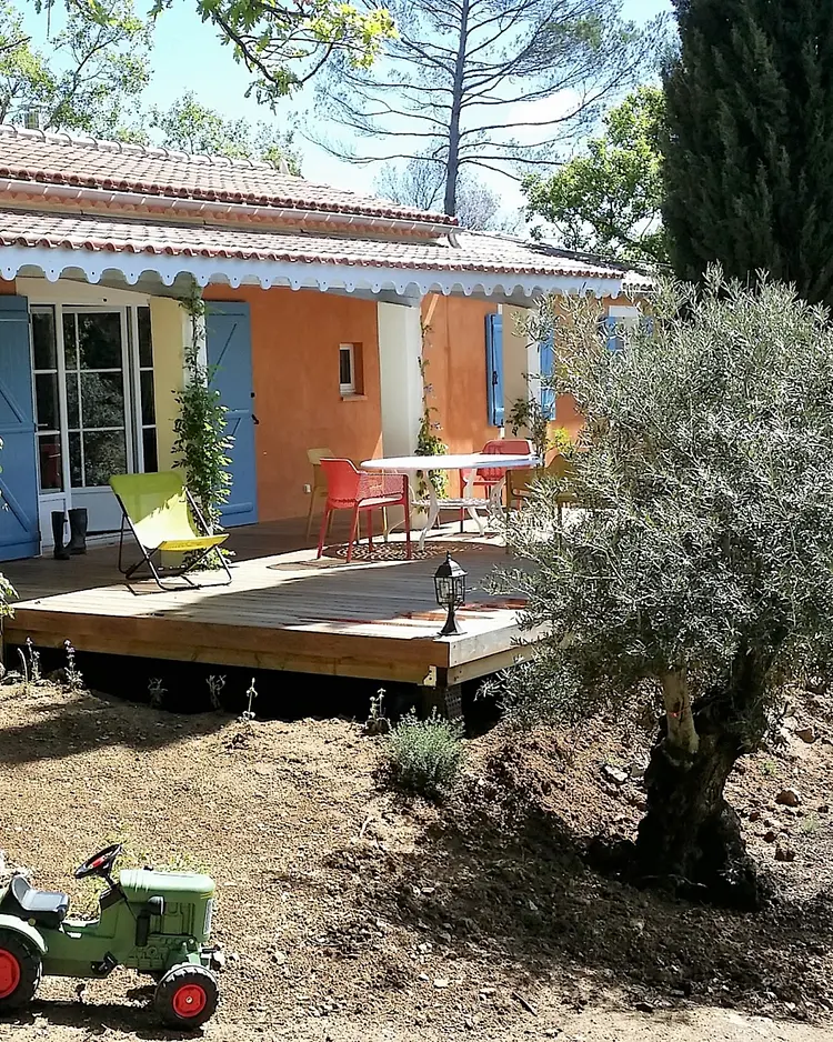 Une Campagne en Provence - Bras, Frankreich | Good Travel