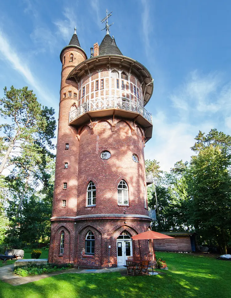 Wasserturm Waren - Waren (Müritz), Deutschland | Good Travel