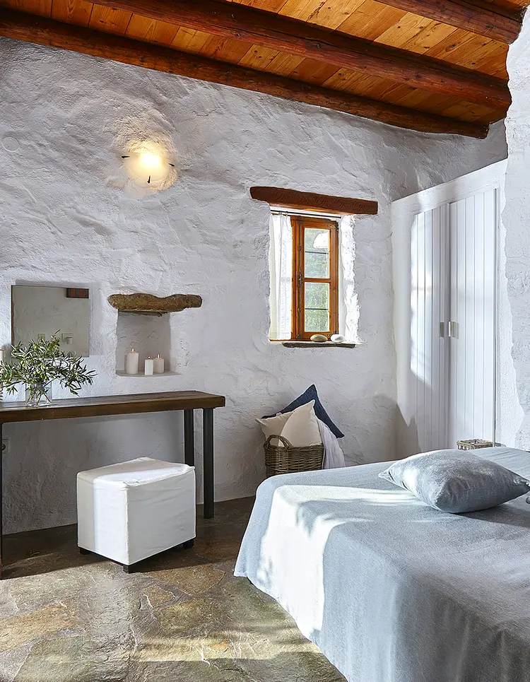 White River Cottages - Makrigialos, Greece | Good Travel