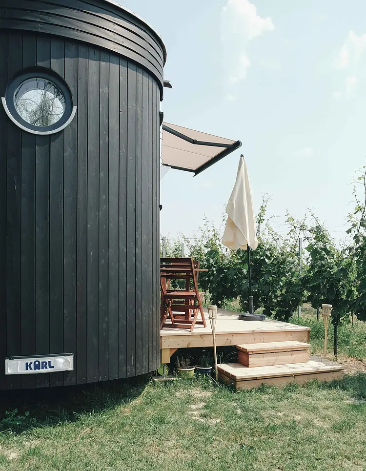 Karl Wohnwagon - Traismauer, Austria | Good Travel