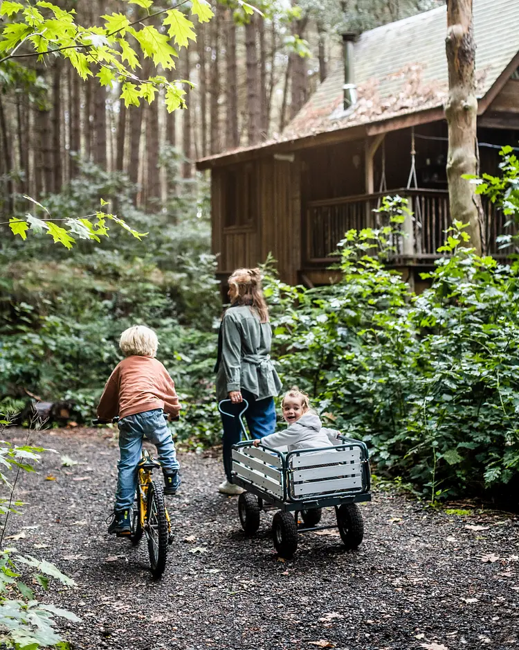 Treelodge - Retie, Belgien | Good Travel