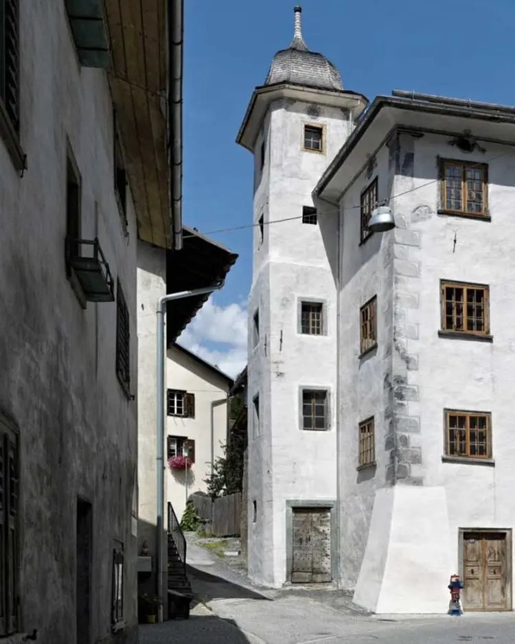 Türalihus - Valendas, Schweiz | Good Travel