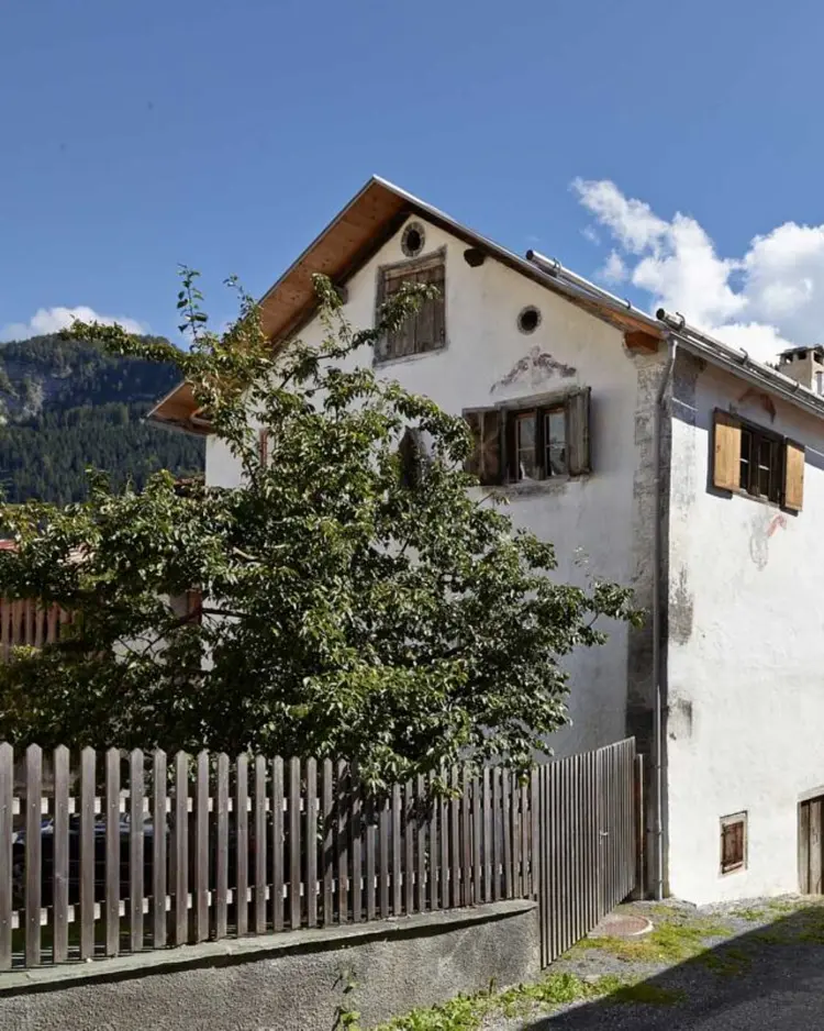 Türalihus - Valendas, Schweiz | Good Travel