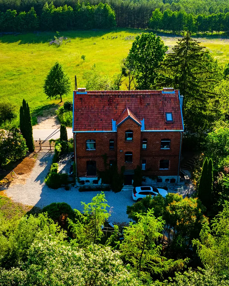 Ublik Stacja - Ublik (Orzysz), Polen | Good Travel