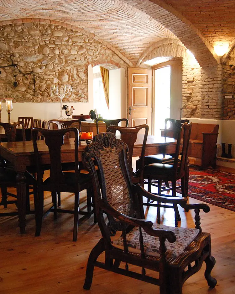 Cascina Rodiani - Drezzo, Italy | Good Travel